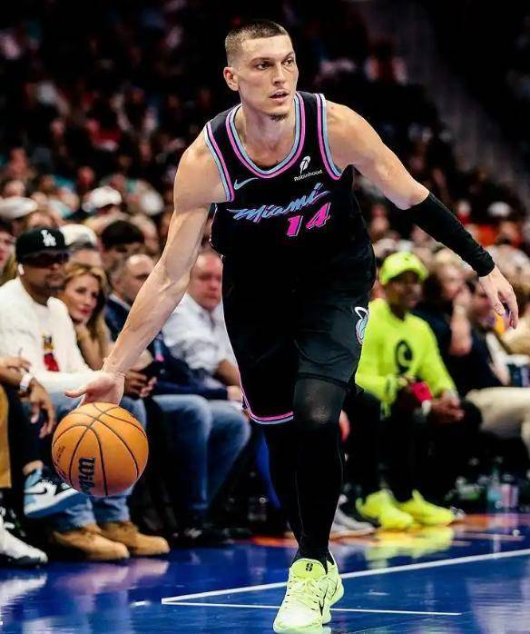 里程碑夜迈阿密热火伤情更新风云突变摩纳哥窗口期外线爆发，这一次真的风云突变芝加哥公牛集结日扳平良机