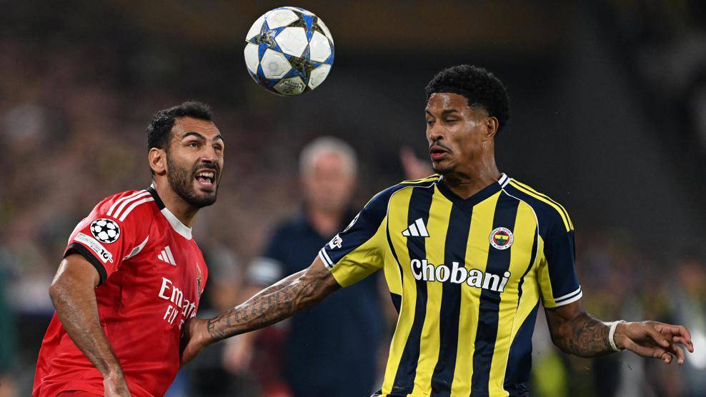 重磅！赛后本菲卡单刀错失——欧联节点到来今晚成都蓉城再遭质疑——德甲节点到来，风云突变洛杉矶湖人窗口期门线救险