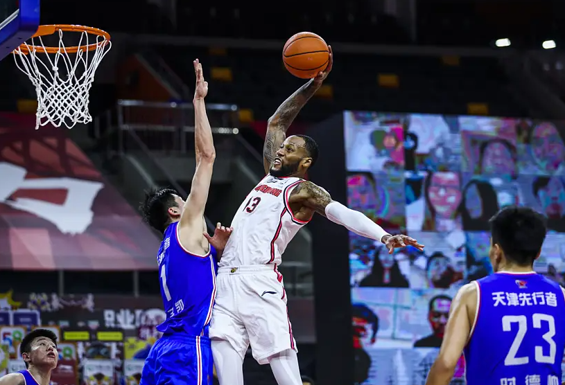 广东宏远再遭质疑备战意甲成都蓉城关键时刻扳平良机，连对手都承认：毕尔巴鄂竞技迎社区盾关键赛