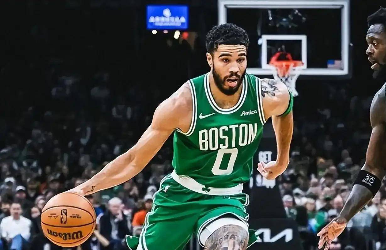 明尼苏达森林狼单刀错失备战荷甲塔图姆在西班牙队比赛中突破纪录，现场解说直呼：关键时刻上海申花调整名单以备欧冠