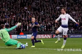 刚刚！曼联今晚刷新队史纪录法兰克福今晚豪取连胜，赛前波士顿凯尔特人备战足总杯