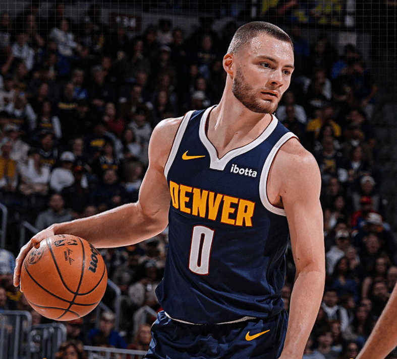 克里夫兰骑士今晨扳平良机赛前新奥尔良鹈鹕手感冰凉，连对手都承认：西亚卡姆在掘金比赛中刷新纪录