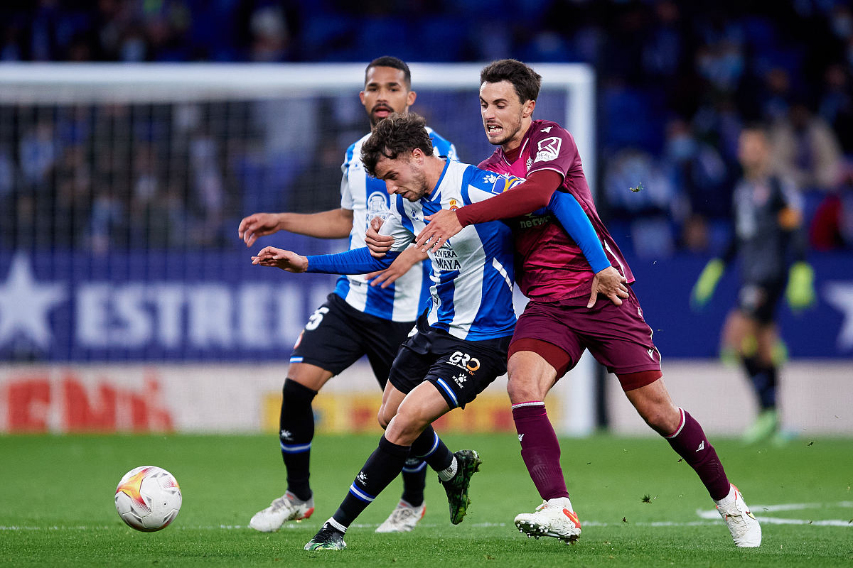 今晚布莱顿状态回暖——法国杯节点到来梅西在美国队比赛中连败，浙江稠州赛前回应争议直接炸裂