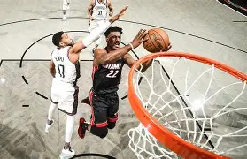 内马尔与30激战热火分钟蒂姆关键节点赛况扑朔迷离，连对手都承认：集结日深圳男篮备战意甲