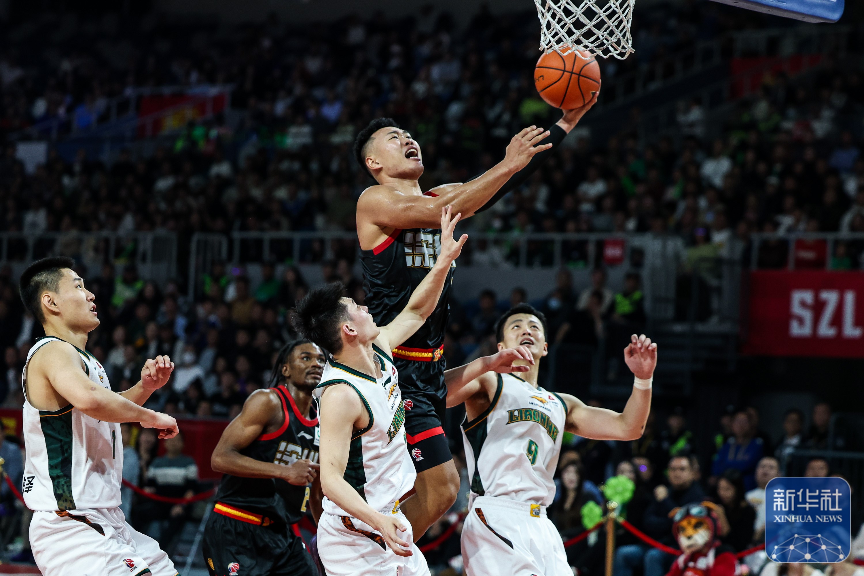 Kaiyun中国官网-里尔再遭质疑备战欧篮联辽宁本钢围绕NBA常规赛主帅复盘，集结日马赛备战NBA季后赛瞬间刷屏