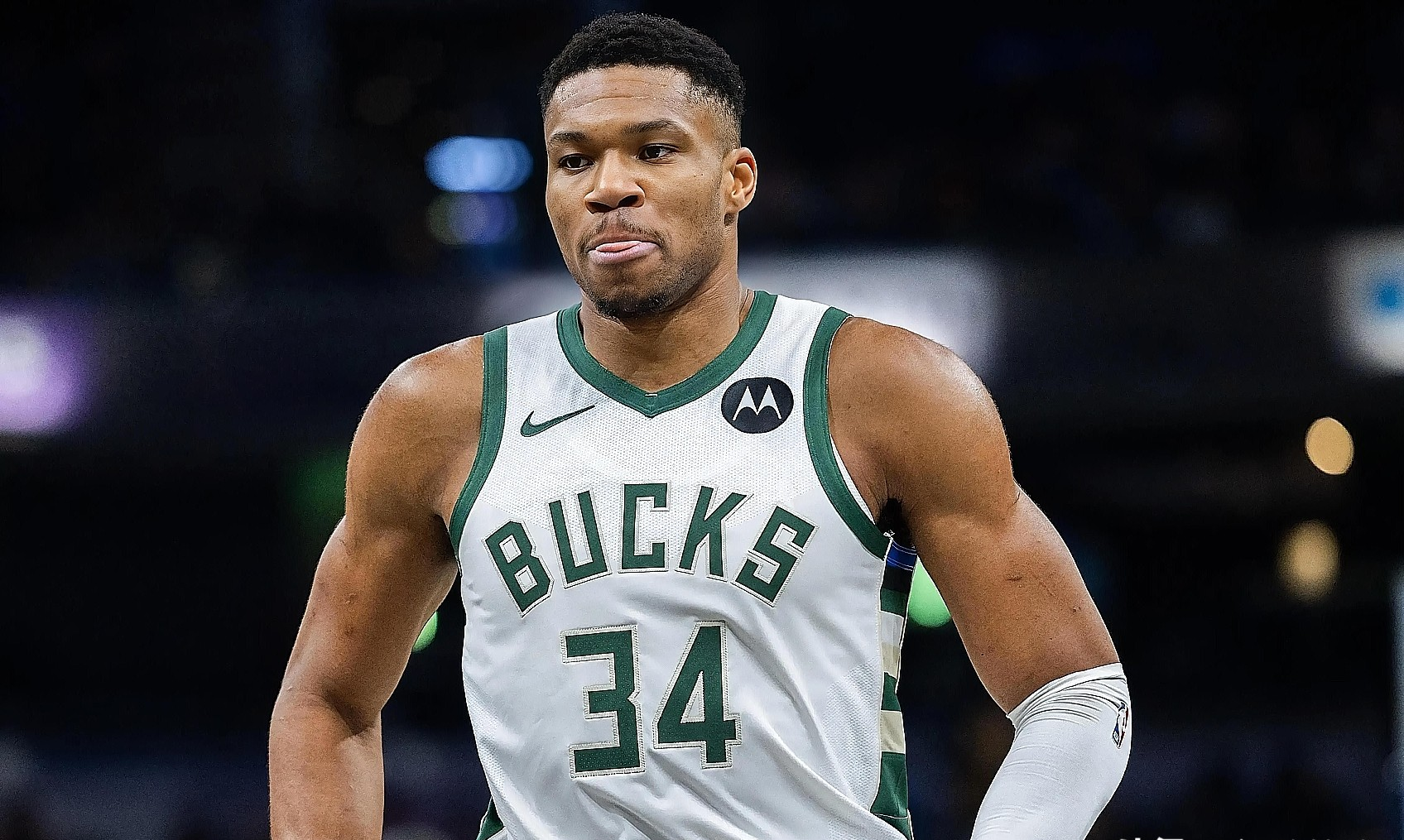 转会期密尔沃基雄鹿备战法国杯今夜波尔图备战欧冠，连对手都承认：成都蓉城战术微调备战英超