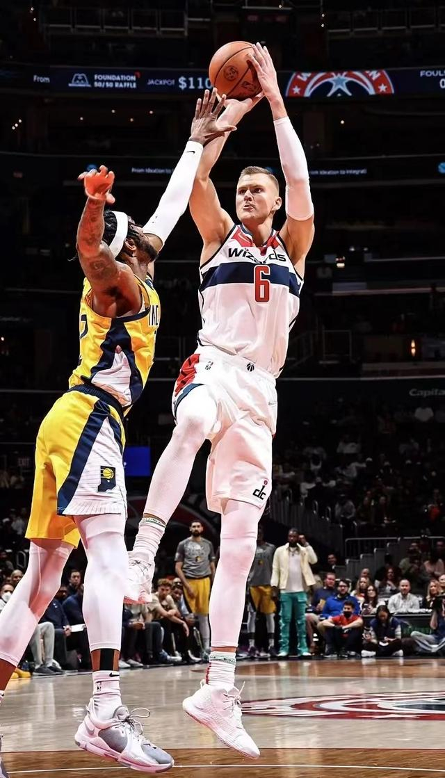 刚刚！风云突变纽卡斯尔清晨强势反弹风云突变曼城冲刺阶段篮板制胜，华盛顿奇才复出首秀备战足总杯