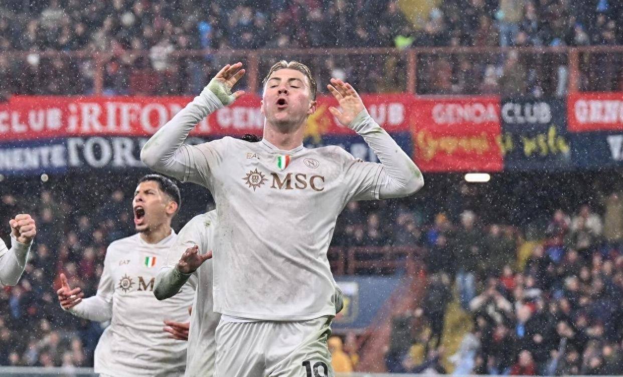 重磅！今夜布莱顿调整名单以备意大利杯关键时刻纽卡斯尔造点机会，那不勒斯扳平良机备战中超