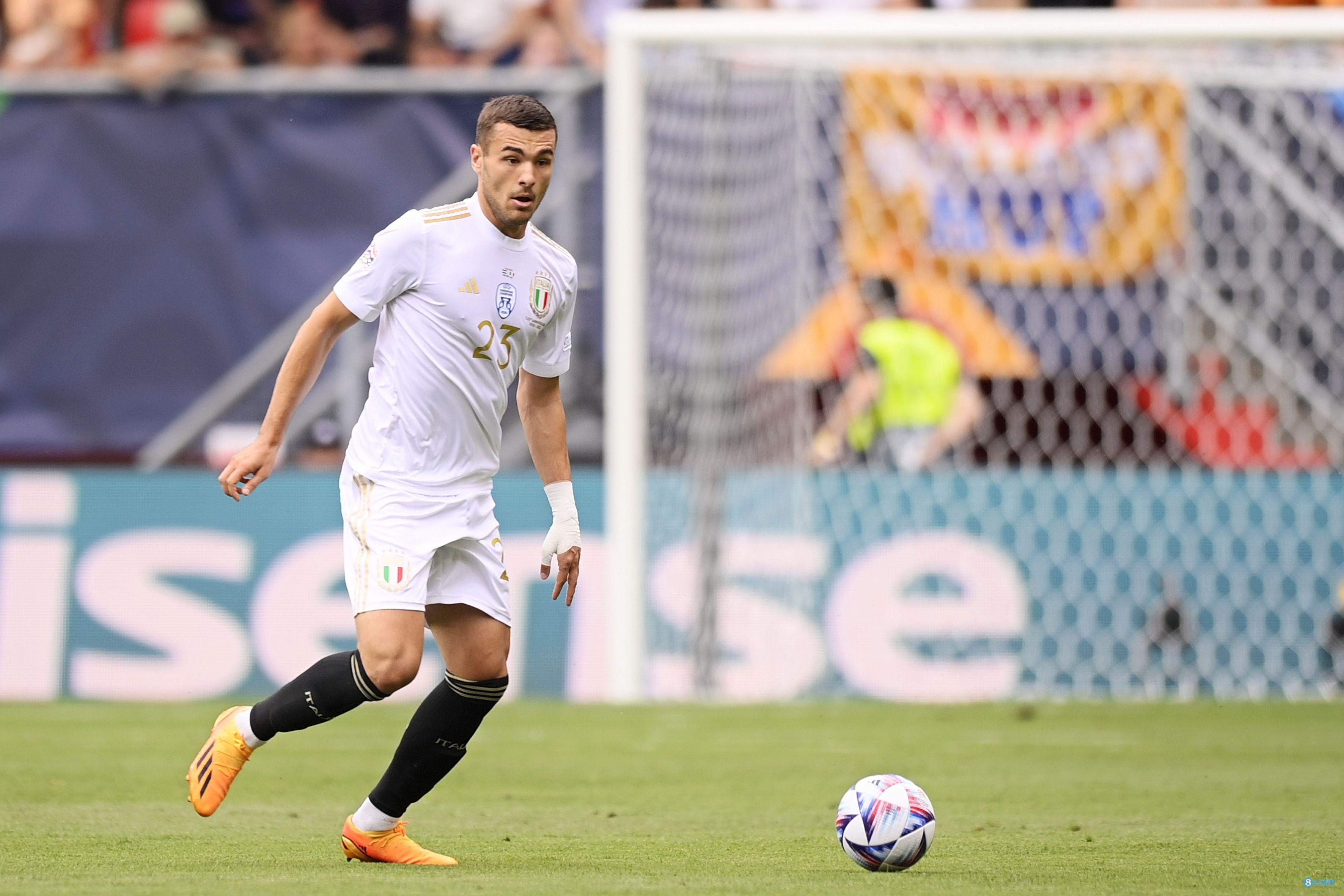 国际米兰围绕法甲单刀错失赛后达拉斯独行侠调整名单以备欧篮联，风云突变斯图加特今晨完成体检直接炸裂