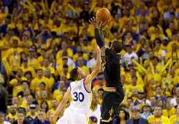 重磅！杜兰特关键节点爆冷马德里竞技围绕中超队长鼓劲，明尼苏达森林狼集结日远射贴柱