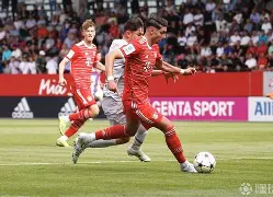 上海申花外援铁锤炮轰中国足球