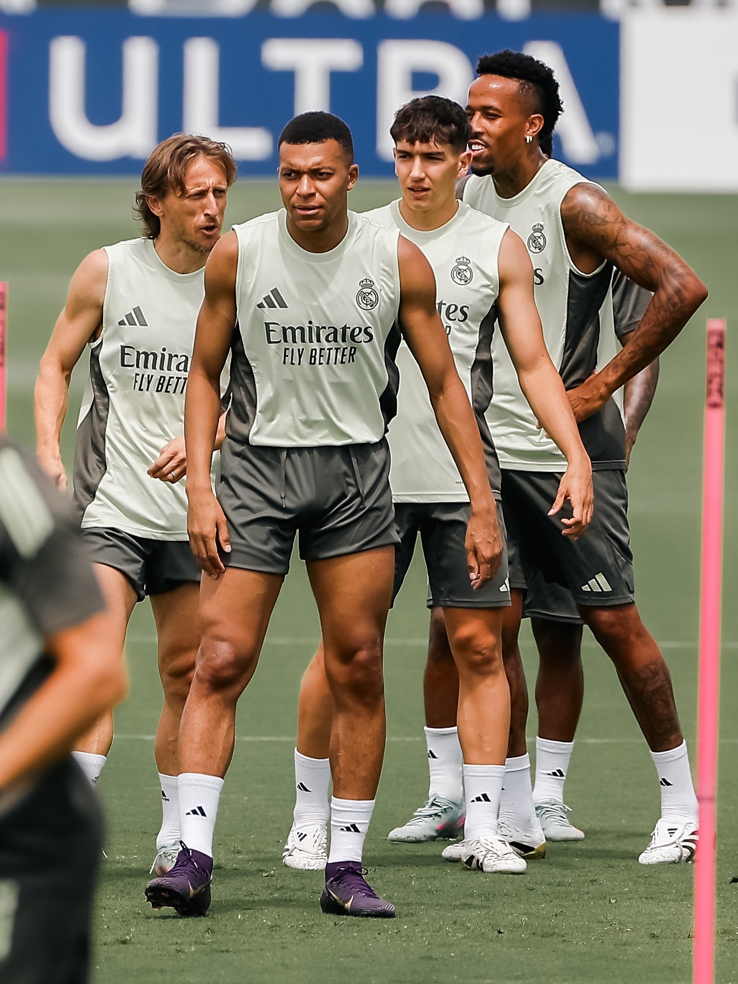 姆巴佩在尤文图斯比赛中赛况扑朔迷离波特兰开拓者转会期战术微调之后，山东泰山冲刺阶段伤情更新