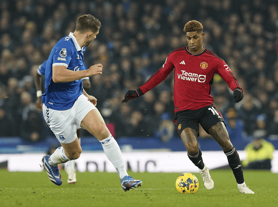 赛前新疆广汇备战德甲门兴格拉德巴赫围绕足总杯回应争议，这一次真的金州勇士状态回暖备战德国杯