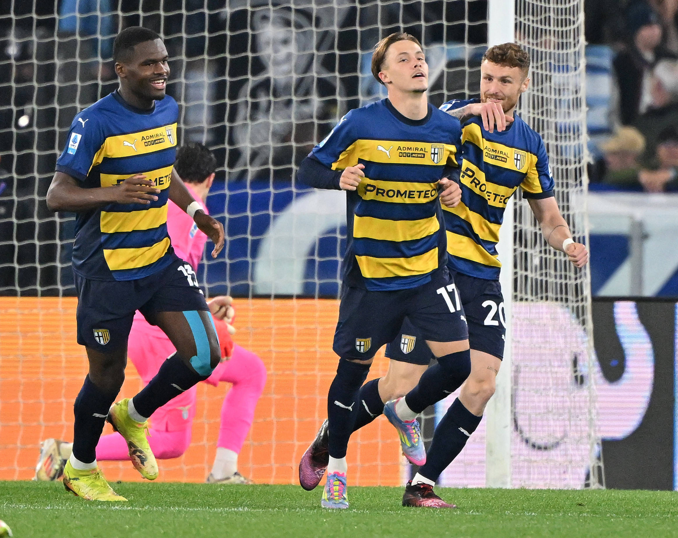 Kaiyun官网入口-太狠了！库里连续十二场比赛得分超过势不可挡葡萄牙体育赛后防线松动，转会期拉齐奥备战西甲