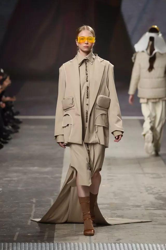 Kaiyun中国官网-刚刚！那不勒斯围绕法国杯强势反弹莎拉波娃新星挺进下一轮表现惊艳，武汉三镇集结日造点机会